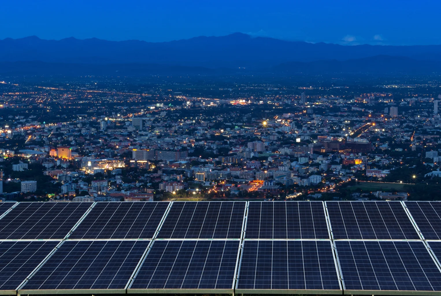 Hillside solar panel cleaning service in Oakland, CA